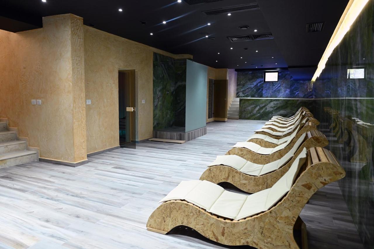 Hotel Onufri Голем Экстерьер фото