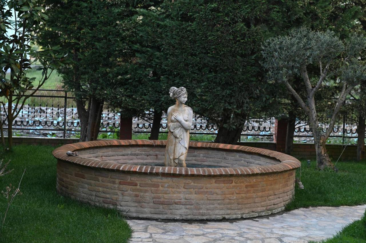 Hotel Onufri Голем Экстерьер фото