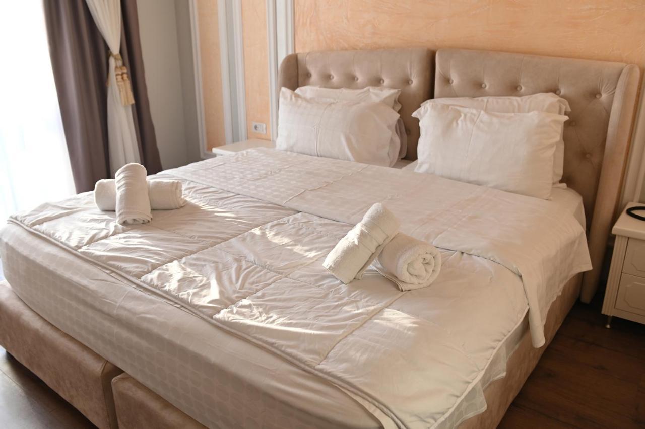 Hotel Onufri Голем Экстерьер фото